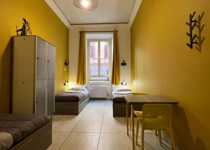 Palladini Hostel *